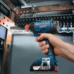 Bosch Professional GDX 180-Lİ Darbeli Somun Sıkma Makinesi (SOLO)