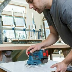 Bosch Professional GSS 18 V-10 5.0AH Akülü Titreşimli Eksantrik Zımpara  Makinesi